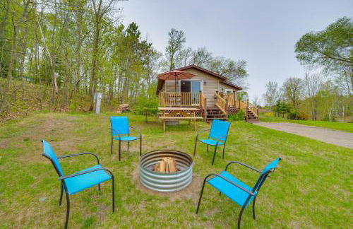 Lakefront Wisconsin Home with Boat Dock and Fire Pit! - Foto 1
