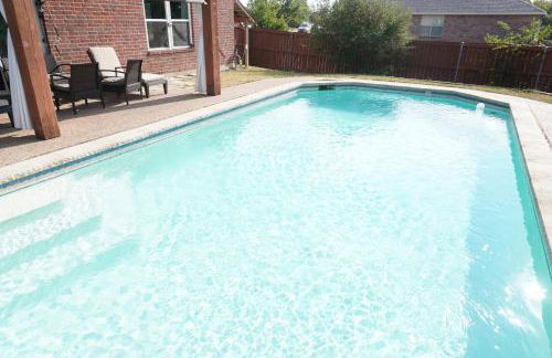 Peaceful Family Retreat Near AT&T Stadium, Texas Rangers, Six Flags, Epic Waters Indoor Waterpark, DFW Airport & More! - Foto 7