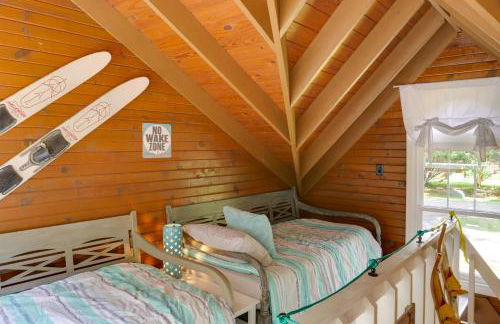 Cozy Tennessee Cabin with Deck, Grill and Fire Pit! - Foto 21