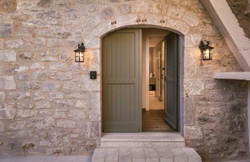 Nema Dimitsana Suites - Photo 25