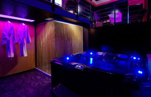 Mieuxqualhotel jacuzzi privatif Love room - Foto 1