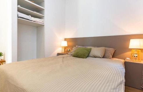 Gorgeous Home In Katuni With Wifi - Foto 33