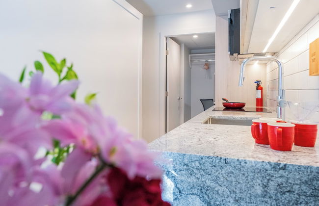 Silverstone Downtown Long-Term stay - Photo 23