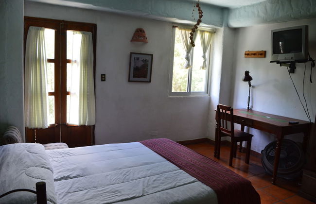 Eco Suites Uxlabil Guatemala City - Photo 7