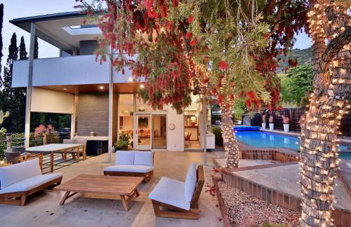 Hilltop Designer Midcentury Modern 4BR Pool HotTub - Foto 52