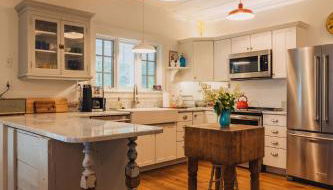 Secluded Charming Farmhouse Lake Views Firepit - Foto 3