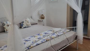 Nel Vicolo - Photo 1