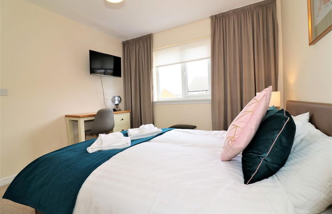 Morrison House Holytown - Photo 48