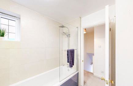 Modern Home, Sleeps 8, Parking - Foto 9