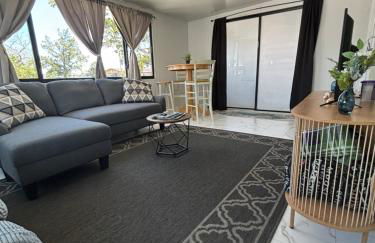 Gorgeous Seaside Seashell Cottage! - Photo 26