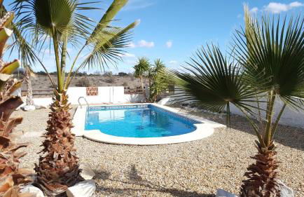 VILLA con piscina privada, a 35 km de las playas, vistas a la montaña, WIFI - Foto 11