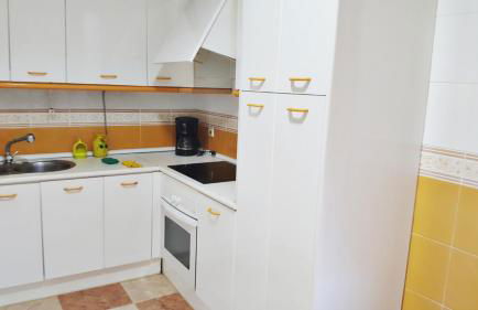 Chalet Adosado con dos terrazas y piscina - Photo 11