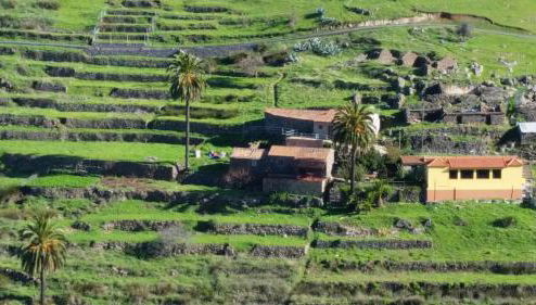 Casas Rurales Los Manantiales - Foto 1