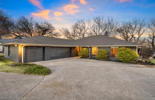 Cosy Waterfront Home - Photo 25