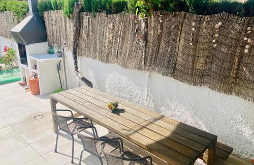 Beach house with private swimming pool * 5 min walk to the beach - Foto 13