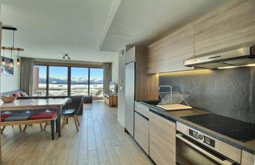 ARC 1600, LE RIDGE, Appartement 10 personnes Duplex Vue Montagne - ski aux pieds - Sauna, Hammam, Piscine, Salle de salle de sport-fitness - Foto 3