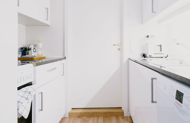 City Center Apartment - Photo 8