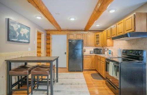 Tucked Away Timber Lower Suite - Foto 19