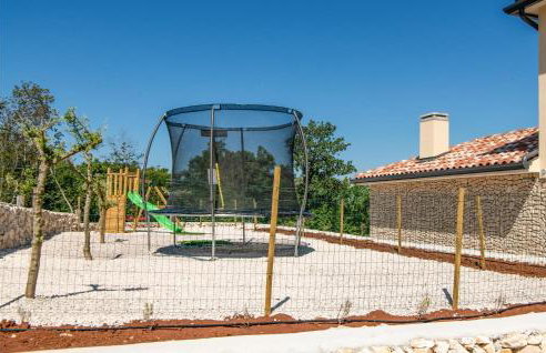 Amazing Home In Bartici With Wifi - Photo 17