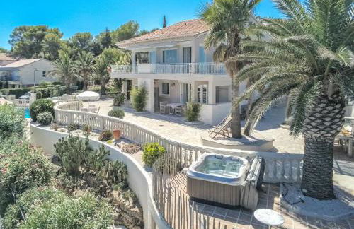 Luxury Villa with Jacuzzi in Les Issambres - Foto 5