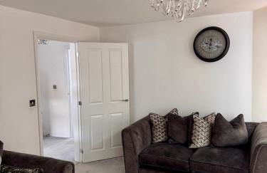 The Grand 4-Bed Ebbsfleet Home - Big Garden & Parking Space, Near Bluewater - Foto 20