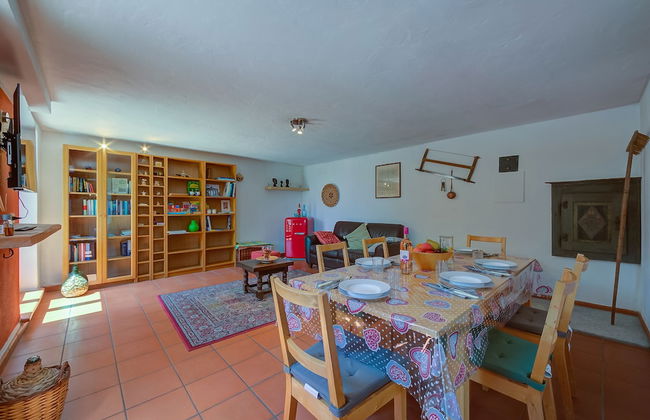 Cherry Tree House Family Friendly - Photo 19