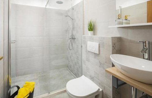 Cozy Home In Peresiji - Foto 37