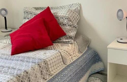 Unamar, conforto em frente a praia! - Foto 23