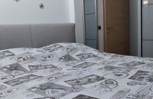 ForRest Spa Apartment - Private Jacuzzi & Sauna - Foto 24