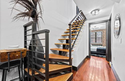 Rustic Chic 4BR for Groups - Bushwick's Finest Stay - Foto 23