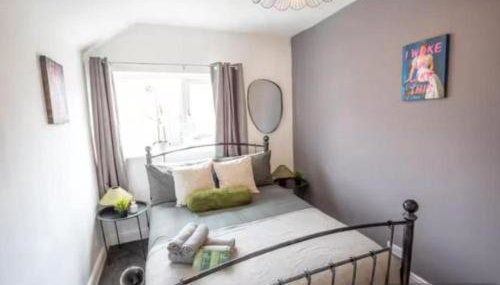 Charming 3BDR House By Homestyles Hosts Short Lets & Serviced Accommodation Hoole With Free Parking & Free WiFi - Foto 5