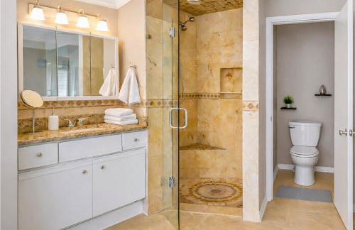 Waterfront Home, Short Walk to Beach, Deck/Balcony - Foto 31