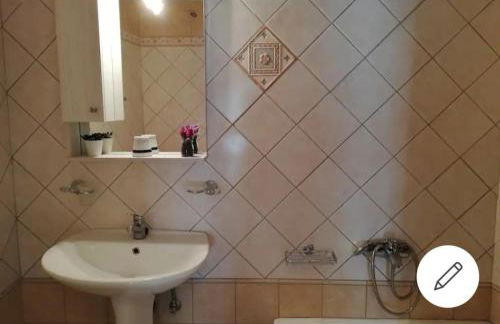 Loula's House - Photo 10