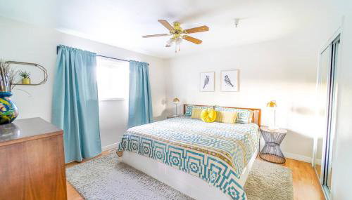 Turquoise Twin ★Vacation COS★3 King Beds★Near AFA - Foto 3