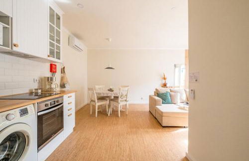 Cozy home with jacuzzi - near the airport - Photo 7