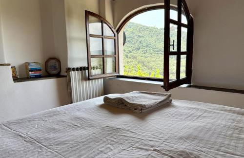 HOST4U - Cozy Warm House with Beautiful View on the Olives Valley - Foto 1