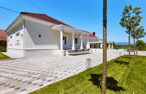 6 Bedroom Stunning Home In Podgrade - Foto 13