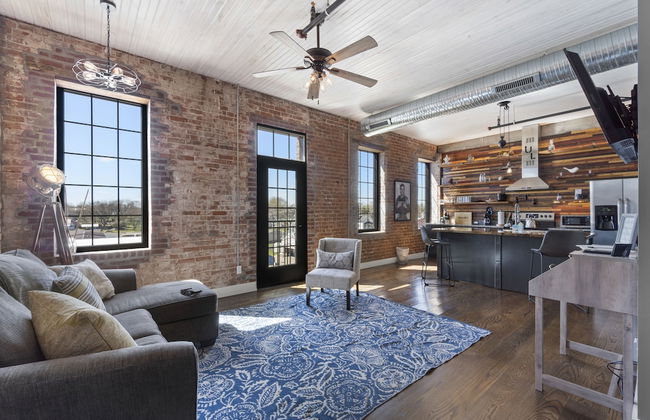 Urban Lofts - Photo 2