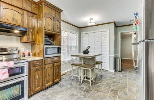 Florence Family Home with Dog-Friendly Yard - Foto 10