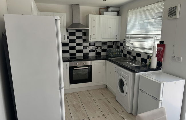 Luxury London Apartment With 3 Bedrooms - Photo 8