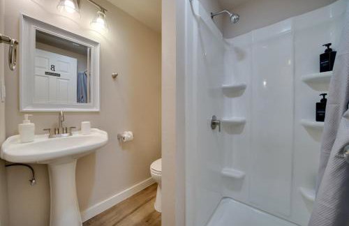 Walk to Light Rail Quiet Judkins Park Home Base! - Foto 13