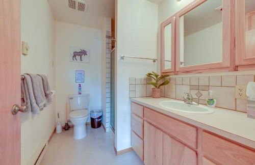 On-Site Kenai River Fishing Soldotna Apartment! - Foto 13