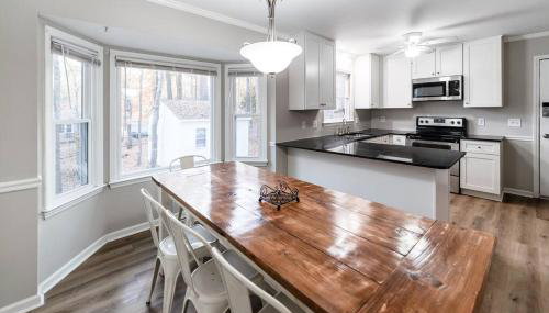 4BR Kid Friendly Fenced in Yard Playset - Foto 5