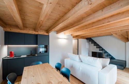 DALANIA MOUNTAIN APARTMENTS - Photo 11