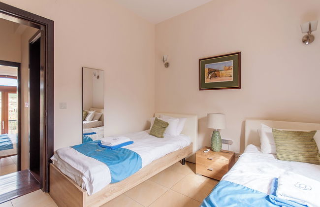 Harbour Views Gozitan Villa + Shared Pool - Foto 5