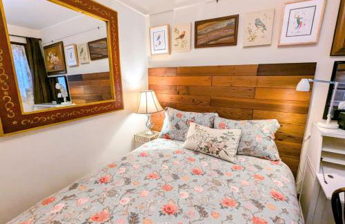 Perfect Location - 4BD,1BA - Restored Redwood Home - Foto 26