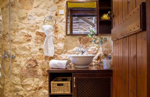 Verekinthos Villas - Pool, Hot Tub, BBQ, Kids Playground, Stunning Mountain Views - Photo 34