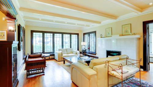 Charming MPLS Home with Patio - Walk to Uptown! - Foto 3