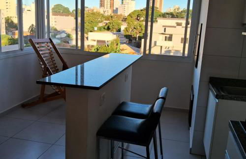 Apto6 com WI-FI e garagem e 100 a av Brasil - Foto 6