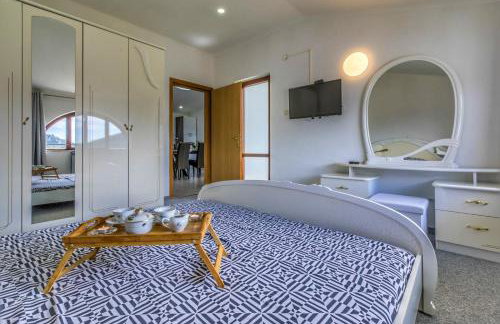 AS Apartments with swimming pool and a large yard - Foto 13